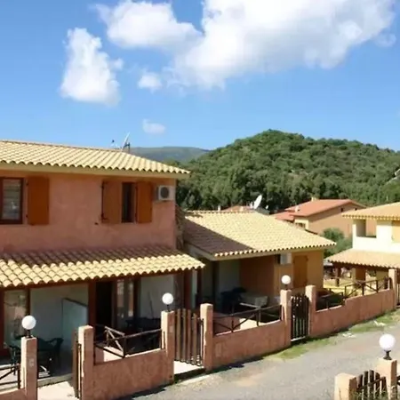 Le Domus De Holiday home