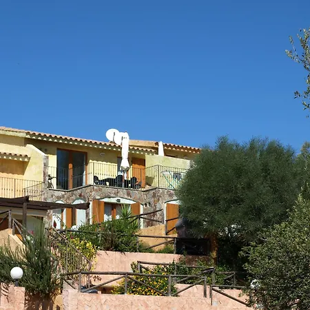 Le Domus De Holiday home *