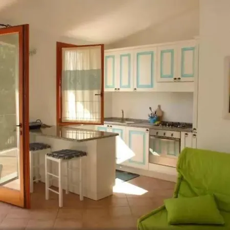 Le Domus De Chia