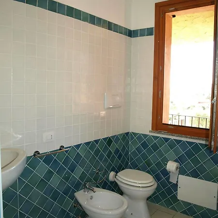 Le Domus De Chia