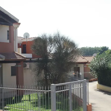 Le Domus De * Chia