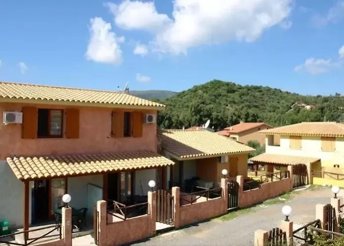 Le Domus De Nyaraló