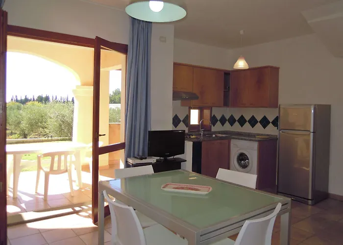 Le Domus De Nyaraló